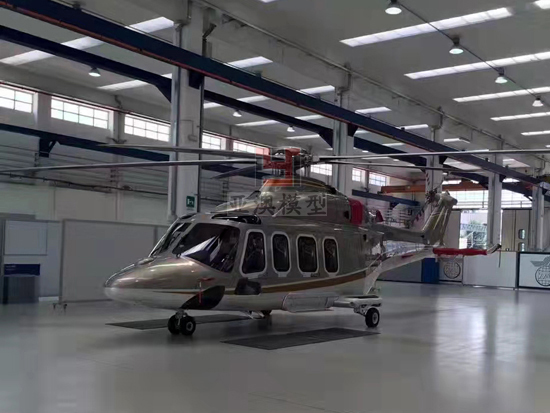 直升機(jī)體驗?zāi)Ｐ?/></a>
                                    <p class=